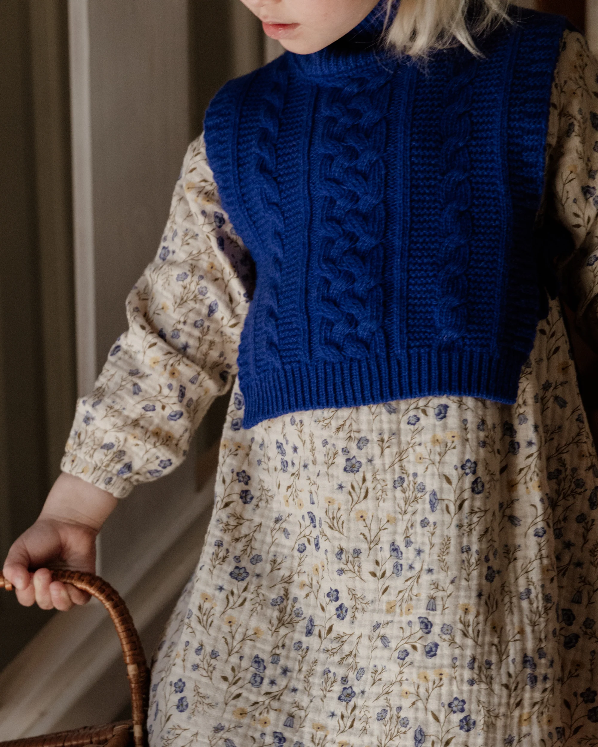 Knitted Neckwarmer - Image 3