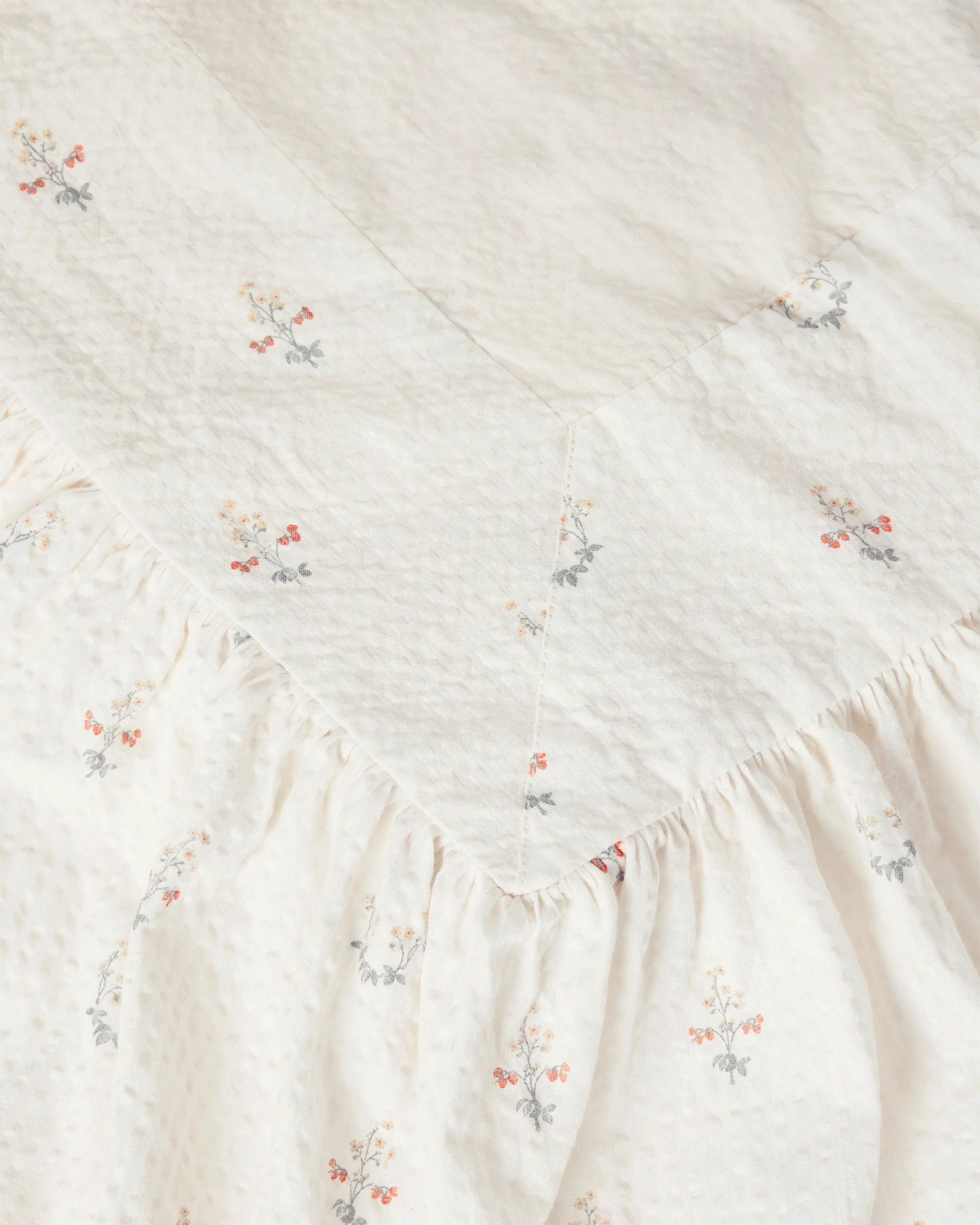 Seersucker Bed Skirt - Image 4